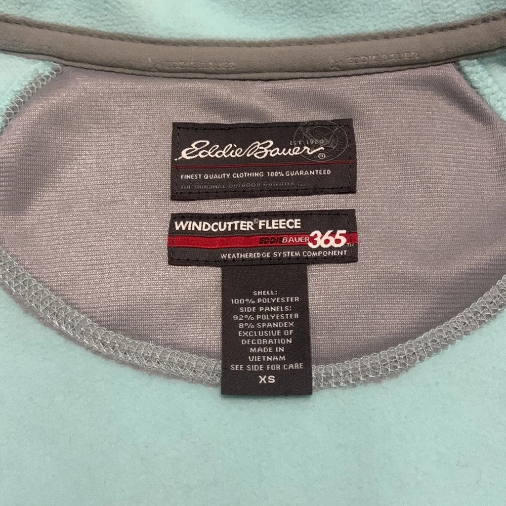 Like New Women’s Fleece Vest! - Picture 4 of 4